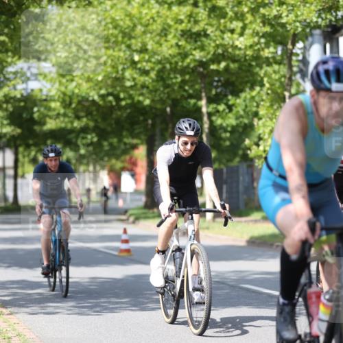 10.08.2025 - GEWOBA Citytriathlon Bremen Yannick Fuchs http://msf.ph/oto/8550069 10.08.2025 12:21:12 Radfahren 555, 558, 581, 662, 701, 758, 761, 785, 813, 869, 913, 969, 975, 1002 meine-sportfotos.de