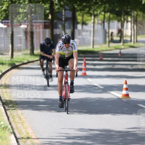 10.08.2025 - GEWOBA Citytriathlon Bremen Yannick Fuchs http://msf.ph/oto/8550166 10.08.2025 14:12:30 Radfahren 10, 33, 42, 66, 155, 171, 178 meine-sportfotos.de