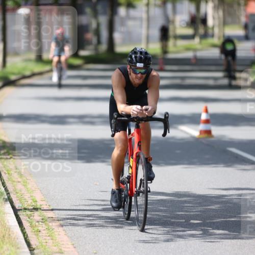 10.08.2025 - GEWOBA Citytriathlon Bremen Yannick Fuchs http://msf.ph/oto/8550209 10.08.2025 14:12:44 Radfahren 66, 117, 148, 155 meine-sportfotos.de