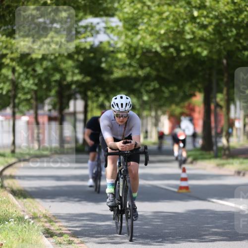 10.08.2025 - GEWOBA Citytriathlon Bremen Yannick Fuchs http://msf.ph/oto/8550226 10.08.2025 12:22:35 Radfahren 580, 602, 634, 663, 665, 803, 848, 870, 910, 926, 1023 meine-sportfotos.de