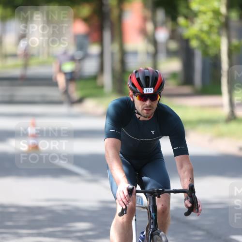 10.08.2025 - GEWOBA Citytriathlon Bremen Yannick Fuchs http://msf.ph/oto/8550237 10.08.2025 14:12:48 Radfahren 95, 117, 148, 155 meine-sportfotos.de
