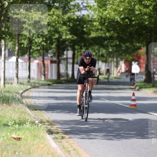 10.08.2025 - GEWOBA Citytriathlon Bremen Yannick Fuchs http://msf.ph/oto/8550306 10.08.2025 12:23:01 Radfahren 603, 658, 690, 714, 729 meine-sportfotos.de