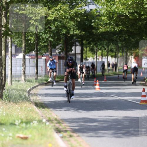 10.08.2025 - GEWOBA Citytriathlon Bremen Yannick Fuchs http://msf.ph/oto/8550379 10.08.2025 12:23:18 Radfahren 589, 603, 606, 638, 696, 740, 754, 802, 921, 934, 953 meine-sportfotos.de