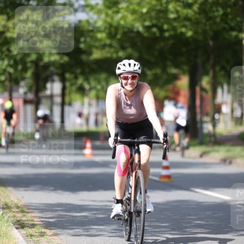 10.08.2025 - GEWOBA Citytriathlon Bremen Yannick Fuchs http://msf.ph/oto/8550453 10.08.2025 12:23:35 Radfahren 696, 746, 754, 797, 802, 831, 945, 953, 983 meine-sportfotos.de