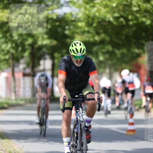 10.08.2025 - GEWOBA Citytriathlon Bremen Yannick Fuchs http://msf.ph/oto/8550467 10.08.2025 12:23:39 Radfahren 696, 746, 754, 797, 802, 831, 945, 983 meine-sportfotos.de