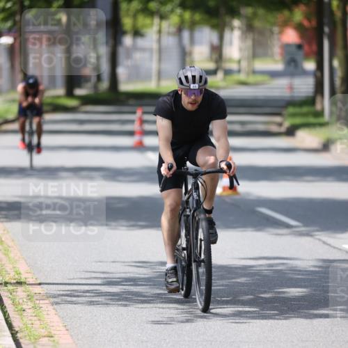 10.08.2025 - GEWOBA Citytriathlon Bremen Yannick Fuchs http://msf.ph/oto/8550475 10.08.2025 14:13:39 Radfahren 14, 26, 44, 112, 175 meine-sportfotos.de
