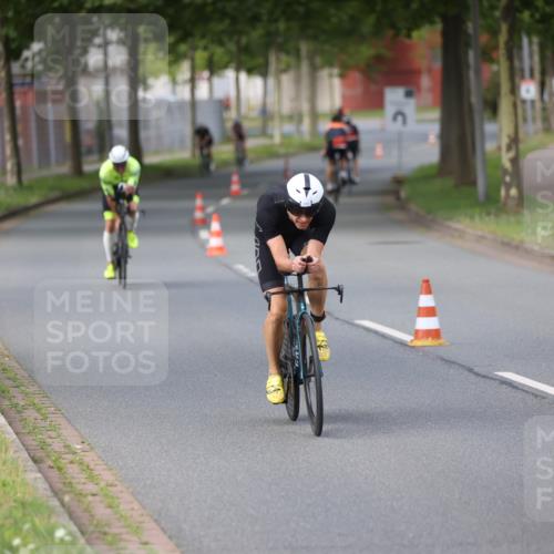 10.08.2025 - GEWOBA Citytriathlon Bremen Yannick Fuchs http://msf.ph/oto/8550557 10.08.2025 12:24:48 Radfahren 597, 660, 672, 698, 737, 880, 890, 896, 954, 955, 1006 meine-sportfotos.de