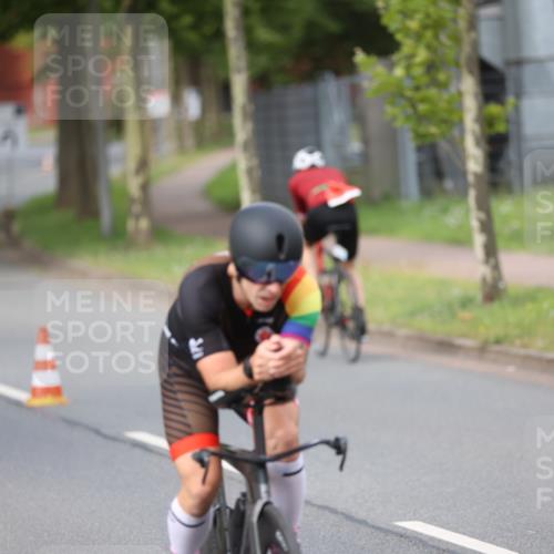 10.08.2025 - GEWOBA Citytriathlon Bremen Yannick Fuchs http://msf.ph/oto/8550599 10.08.2025 12:24:59 Radfahren 698, 737, 814, 880, 890, 896, 954, 955, 958 meine-sportfotos.de