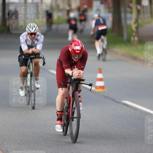 10.08.2025 - GEWOBA Citytriathlon Bremen Yannick Fuchs http://msf.ph/oto/8550686 10.08.2025 12:25:57 Radfahren 611, 661, 677, 684, 693, 730, 755, 830, 842, 849, 865, 871, 1014 meine-sportfotos.de