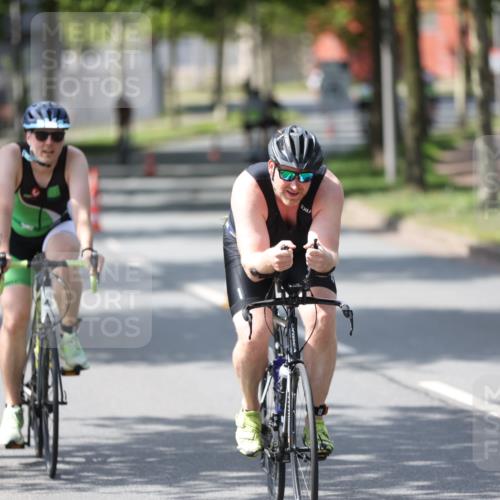 10.08.2025 - GEWOBA Citytriathlon Bremen Yannick Fuchs http://msf.ph/oto/8550896 10.08.2025 14:15:46 Radfahren 72, 74, 98, 118, 187, 271 meine-sportfotos.de