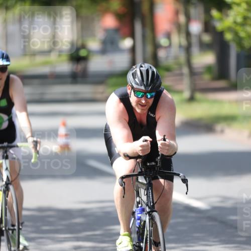 10.08.2025 - GEWOBA Citytriathlon Bremen Yannick Fuchs http://msf.ph/oto/8550899 10.08.2025 14:15:47 Radfahren 43, 72, 74, 98, 118, 187, 271 meine-sportfotos.de