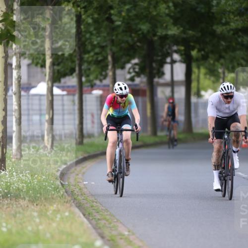 10.08.2025 - GEWOBA Citytriathlon Bremen Yannick Fuchs http://msf.ph/oto/8551047 10.08.2025 12:27:32 Radfahren 568, 586, 633, 647, 792, 835, 929, 962, 1038 meine-sportfotos.de