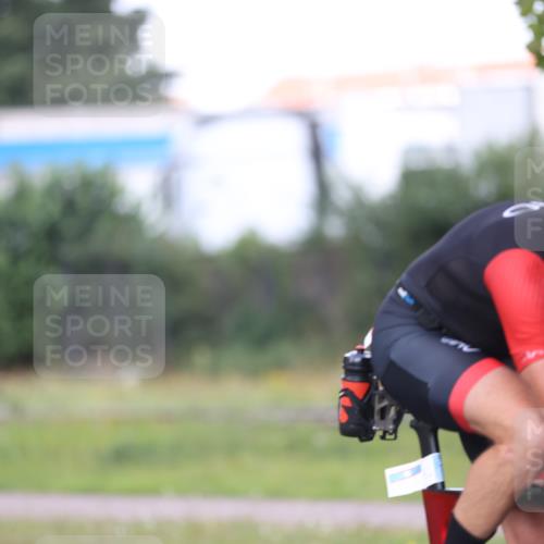 10.08.2025 - GEWOBA Citytriathlon Bremen Yannick Fuchs http://msf.ph/oto/8551058 10.08.2025 12:27:57 Radfahren 593, 669, 674, 676, 697, 712, 713, 716, 800, 819, 885, 907, 963 meine-sportfotos.de