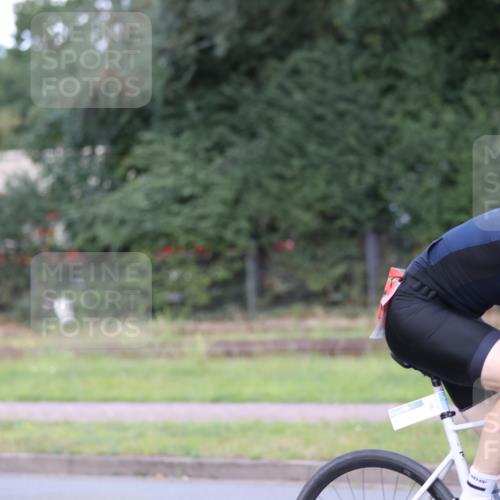 10.08.2025 - GEWOBA Citytriathlon Bremen Yannick Fuchs http://msf.ph/oto/8551069 10.08.2025 12:28:01 Radfahren 593, 651, 669, 674, 676, 697, 712, 713, 716, 748, 800, 819, 885, 907, 963 meine-sportfotos.de