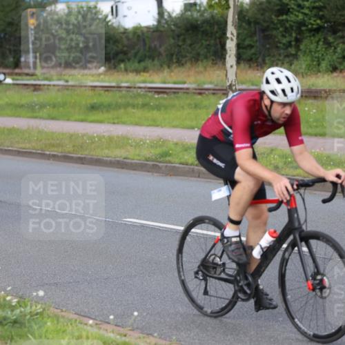 10.08.2025 - GEWOBA Citytriathlon Bremen Yannick Fuchs http://msf.ph/oto/8551076 10.08.2025 12:28:11 Radfahren 593, 651, 676, 685, 697, 713, 716, 748, 885, 898, 907 meine-sportfotos.de