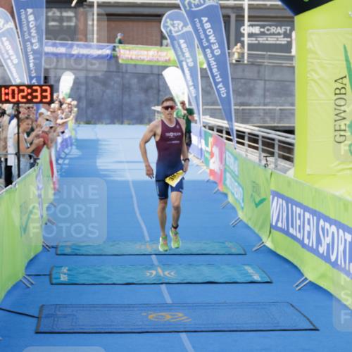 10.08.2025 - GEWOBA Citytriathlon Bremen H.Heesch http://msf.ph/oto/8551876 10.08.2025 11:06:15 Ziel 391 meine-sportfotos.de
