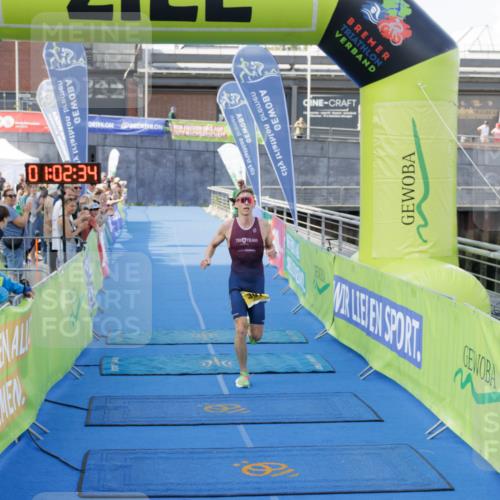 10.08.2025 - GEWOBA Citytriathlon Bremen H.Heesch http://msf.ph/oto/8551901 10.08.2025 11:06:16 Ziel 391 meine-sportfotos.de