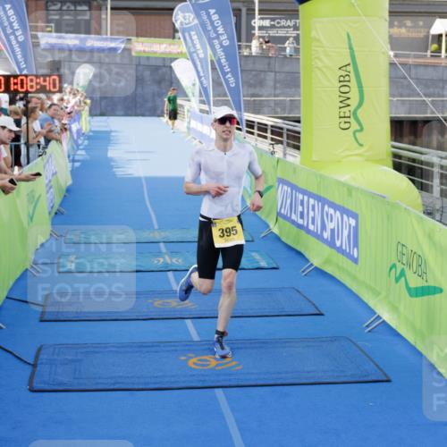 10.08.2025 - GEWOBA Citytriathlon Bremen H.Heesch http://msf.ph/oto/8552068 10.08.2025 11:12:21 Ziel 395 meine-sportfotos.de