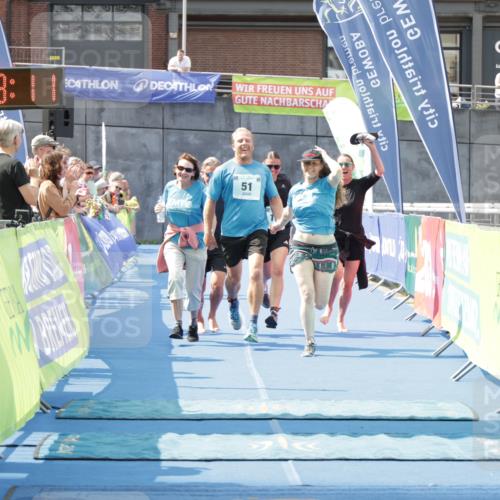 10.08.2025 - GEWOBA Citytriathlon Bremen H.Heesch http://msf.ph/oto/8552133 10.08.2025 11:51:53 Ziel 51, 175 meine-sportfotos.de
