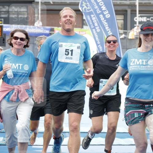10.08.2025 - GEWOBA Citytriathlon Bremen H.Heesch http://msf.ph/oto/8552176 10.08.2025 11:51:56 Ziel 51, 175 meine-sportfotos.de