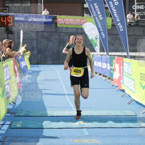 10.08.2025 - GEWOBA Citytriathlon Bremen H.Heesch http://msf.ph/oto/8552392 10.08.2025 12:05:31 Ziel 465 meine-sportfotos.de