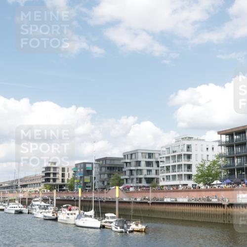 10.08.2025 - GEWOBA Citytriathlon Bremen H.Heesch http://msf.ph/oto/8552519 10.08.2025 13:02:09 Ziel  meine-sportfotos.de
