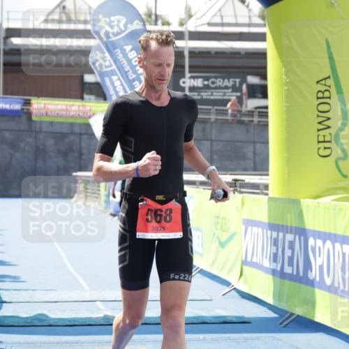 10.08.2025 - GEWOBA Citytriathlon Bremen H.Heesch http://msf.ph/oto/8552751 10.08.2025 13:30:27 Ziel 568 meine-sportfotos.de