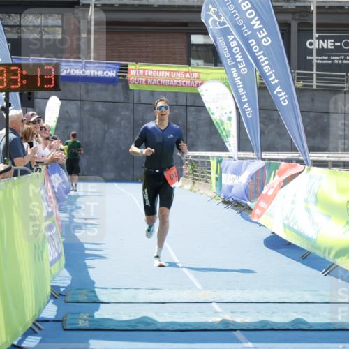 10.08.2025 - GEWOBA Citytriathlon Bremen H.Heesch http://msf.ph/oto/8552768 10.08.2025 13:33:16 Ziel 612 meine-sportfotos.de