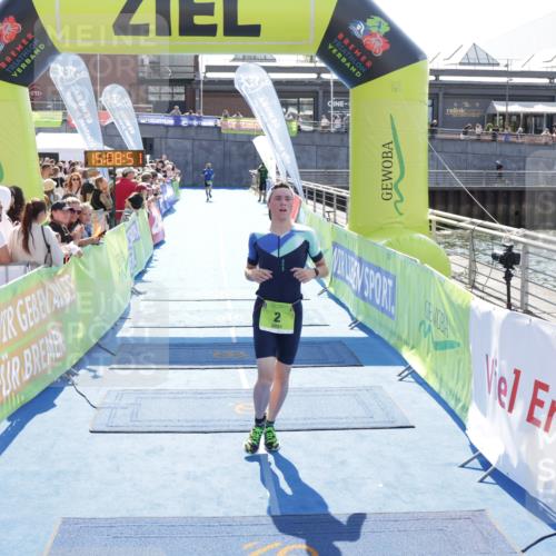 10.08.2025 - GEWOBA Citytriathlon Bremen H.Heesch http://msf.ph/oto/8552954 10.08.2025 15:08:55 Ziel 2, 82 meine-sportfotos.de