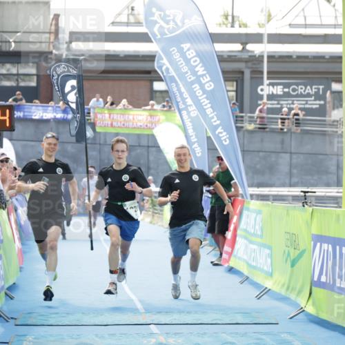 10.08.2025 - GEWOBA Citytriathlon Bremen H.Heesch http://msf.ph/oto/8553205 10.08.2025 13:55:47 Ziel 1022 meine-sportfotos.de