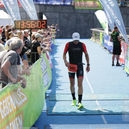 10.08.2025 - GEWOBA Citytriathlon Bremen H.Heesch http://msf.ph/oto/8553230 10.08.2025 13:56:05 Ziel 669, 885 meine-sportfotos.de