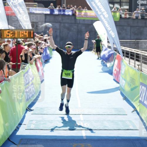 10.08.2025 - GEWOBA Citytriathlon Bremen H.Heesch http://msf.ph/oto/8553241 10.08.2025 15:11:45 Ziel 105 meine-sportfotos.de