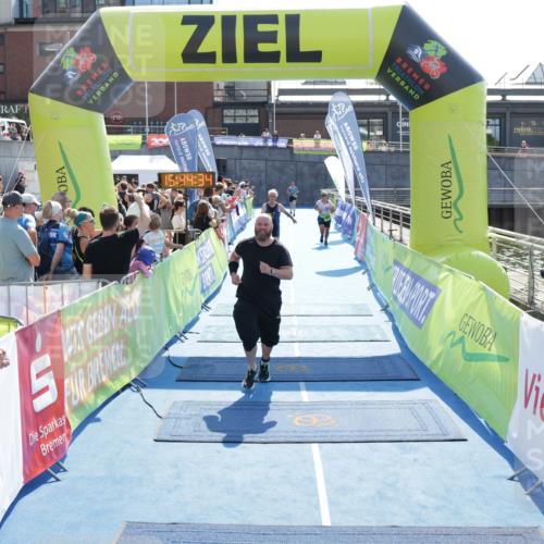 10.08.2025 - GEWOBA Citytriathlon Bremen H.Heesch http://msf.ph/oto/8553305 10.08.2025 15:44:38 Ziel 183, 331, 451 meine-sportfotos.de