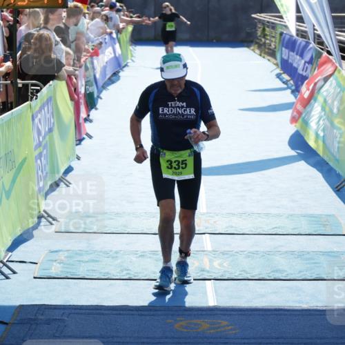10.08.2025 - GEWOBA Citytriathlon Bremen H.Heesch http://msf.ph/oto/8553398 10.08.2025 15:45:18 Ziel 335 meine-sportfotos.de