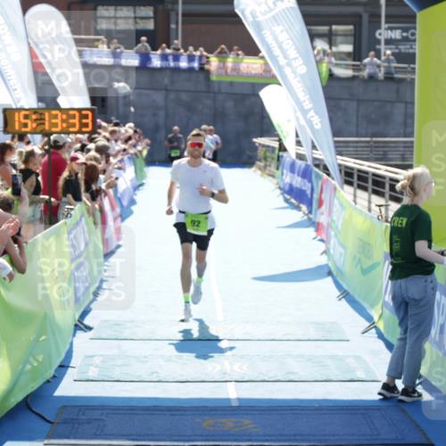 10.08.2025 - GEWOBA Citytriathlon Bremen H.Heesch http://msf.ph/oto/8553443 10.08.2025 15:13:37 Ziel 92, 116 meine-sportfotos.de