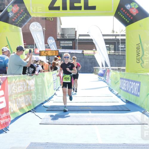 10.08.2025 - GEWOBA Citytriathlon Bremen H.Heesch http://msf.ph/oto/8553519 10.08.2025 15:46:37 Ziel 412, 430 meine-sportfotos.de