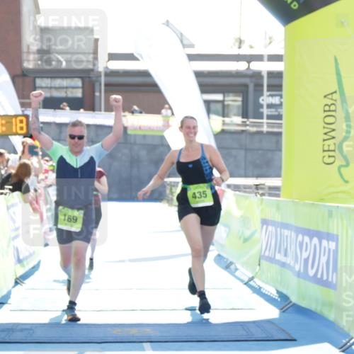 10.08.2025 - GEWOBA Citytriathlon Bremen H.Heesch http://msf.ph/oto/8553629 10.08.2025 15:47:22 Ziel 169, 420, 435 meine-sportfotos.de