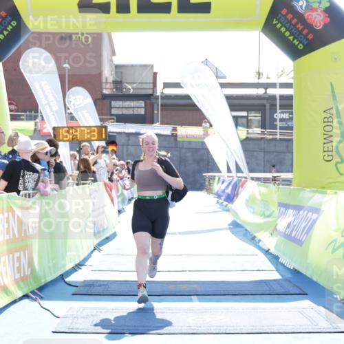 10.08.2025 - GEWOBA Citytriathlon Bremen H.Heesch http://msf.ph/oto/8553669 10.08.2025 15:47:35 Ziel 354 meine-sportfotos.de