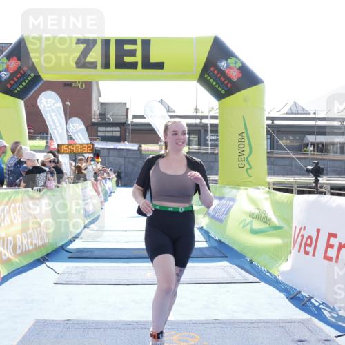 10.08.2025 - GEWOBA Citytriathlon Bremen H.Heesch http://msf.ph/oto/8553680 10.08.2025 15:47:36 Ziel 354 meine-sportfotos.de