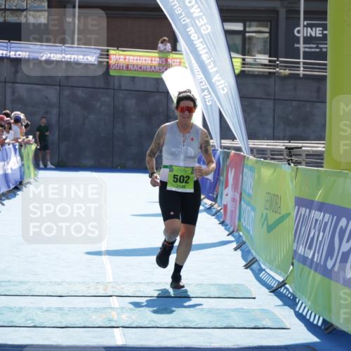10.08.2025 - GEWOBA Citytriathlon Bremen H.Heesch http://msf.ph/oto/8553704 10.08.2025 15:47:51 Ziel 502 meine-sportfotos.de