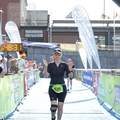 10.08.2025 - GEWOBA Citytriathlon Bremen H.Heesch http://msf.ph/oto/8553815 10.08.2025 15:48:35 Ziel 355 meine-sportfotos.de