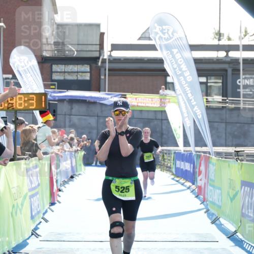 10.08.2025 - GEWOBA Citytriathlon Bremen H.Heesch http://msf.ph/oto/8553823 10.08.2025 15:48:35 Ziel 355 meine-sportfotos.de