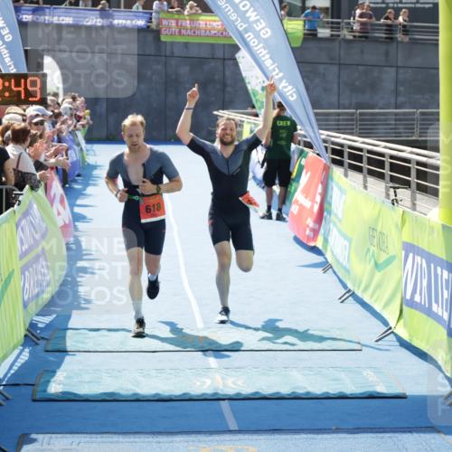 10.08.2025 - GEWOBA Citytriathlon Bremen H.Heesch http://msf.ph/oto/8553849 10.08.2025 14:02:53 Ziel 613, 618, 710, 801 meine-sportfotos.de