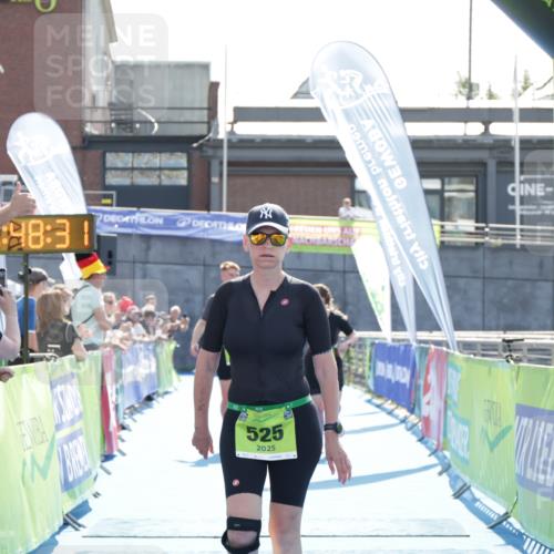 10.08.2025 - GEWOBA Citytriathlon Bremen H.Heesch http://msf.ph/oto/8553858 10.08.2025 15:48:36 Ziel 355 meine-sportfotos.de