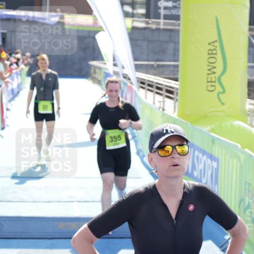 10.08.2025 - GEWOBA Citytriathlon Bremen H.Heesch http://msf.ph/oto/8553860 10.08.2025 15:48:39 Ziel 355 meine-sportfotos.de