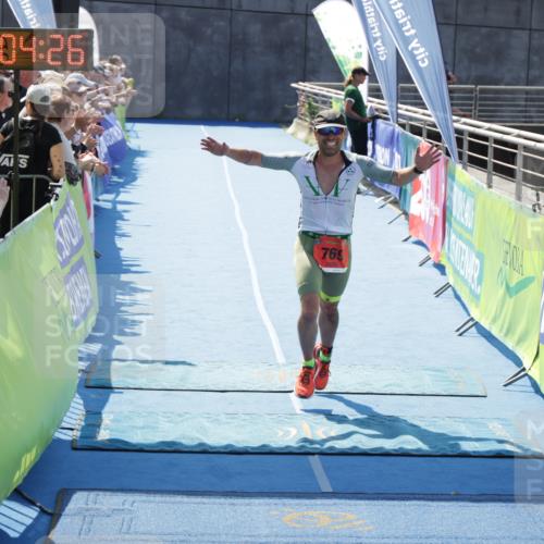 10.08.2025 - GEWOBA Citytriathlon Bremen H.Heesch http://msf.ph/oto/8553967 10.08.2025 14:04:29 Ziel 769 meine-sportfotos.de