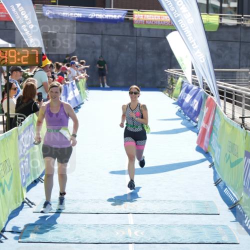 10.08.2025 - GEWOBA Citytriathlon Bremen H.Heesch http://msf.ph/oto/8554061 10.08.2025 15:49:31 Ziel 6, 364, 476, 477 meine-sportfotos.de