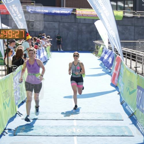 10.08.2025 - GEWOBA Citytriathlon Bremen H.Heesch http://msf.ph/oto/8554064 10.08.2025 15:49:31 Ziel 6, 364, 476, 477 meine-sportfotos.de