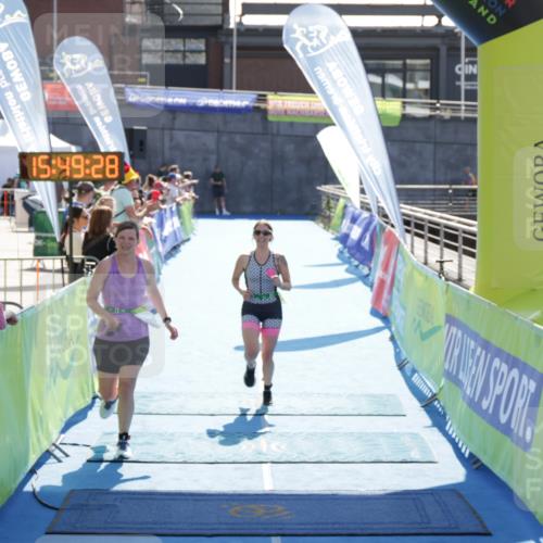 10.08.2025 - GEWOBA Citytriathlon Bremen H.Heesch http://msf.ph/oto/8554082 10.08.2025 15:49:32 Ziel 6, 364, 476, 477 meine-sportfotos.de