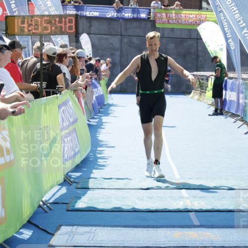 10.08.2025 - GEWOBA Citytriathlon Bremen H.Heesch http://msf.ph/oto/8554083 10.08.2025 14:05:52 Ziel 668, 839, 973 meine-sportfotos.de